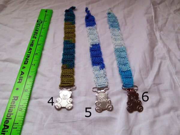 מחזיק מוצץ בעבודת יד לתינוק