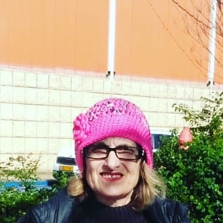 כובע סרוג במגוון דוגמאות